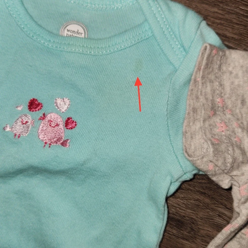 0-3 Month Baby Girl Bodysuit and legging bundle Lot of 8 pieces‎
